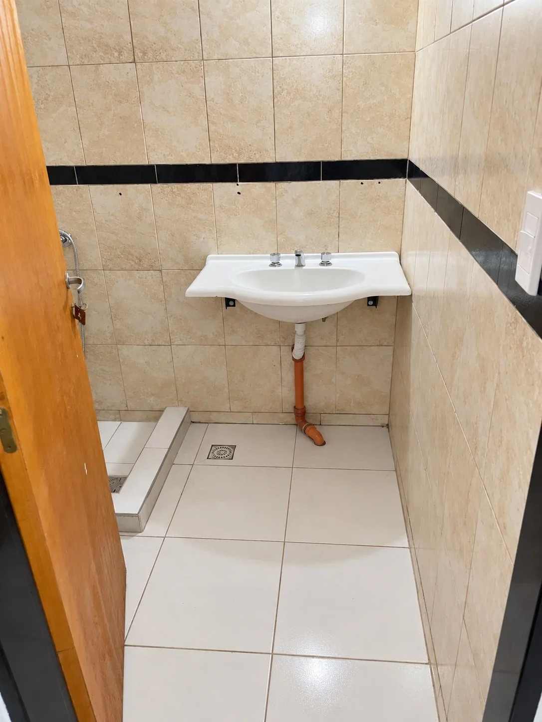 Local comercial en alquiler ubicado en Moreno - Imagen 4