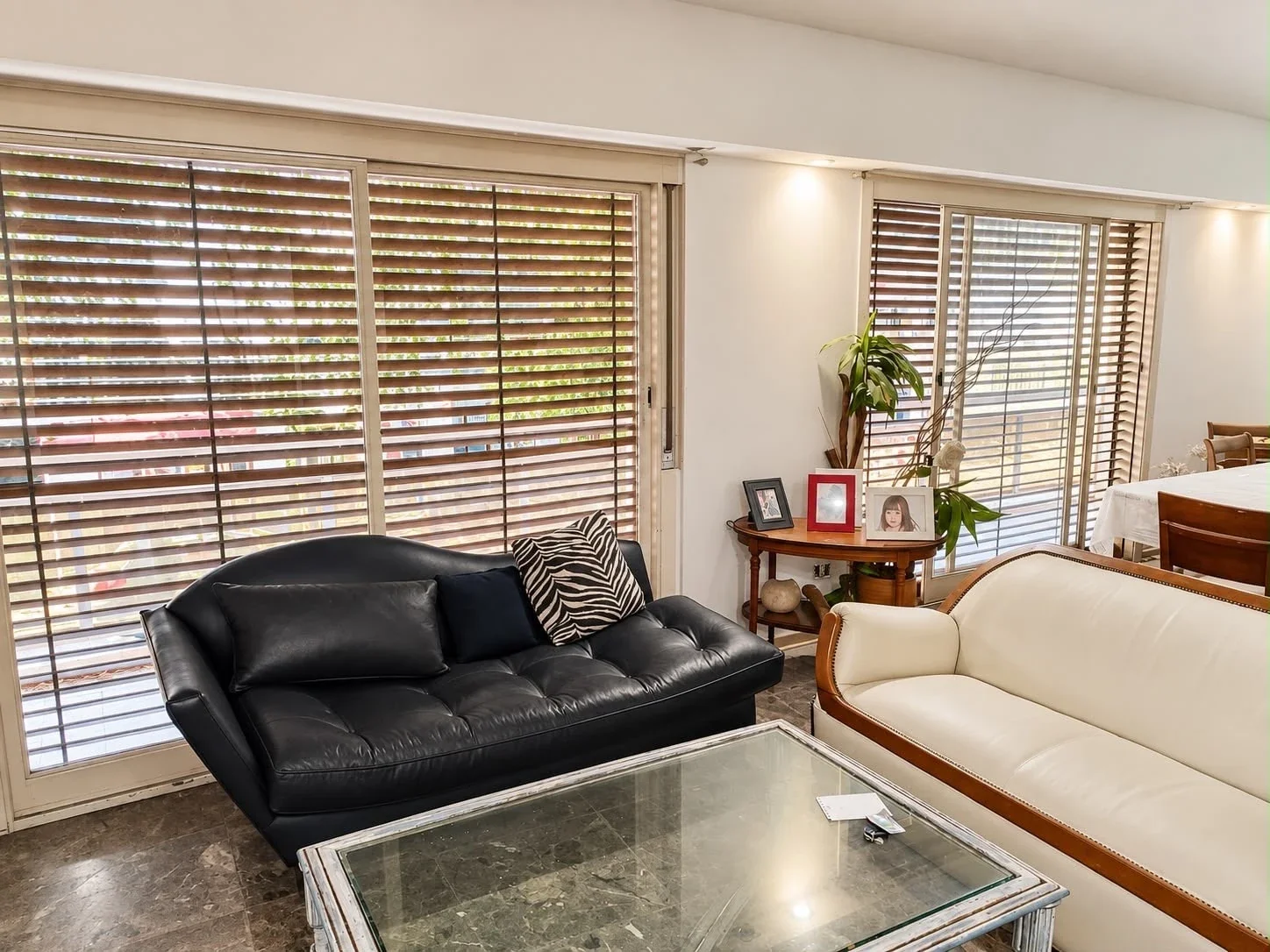 Venta departamento de 4 ambientes con cochera en Recoleta - Imagen 1