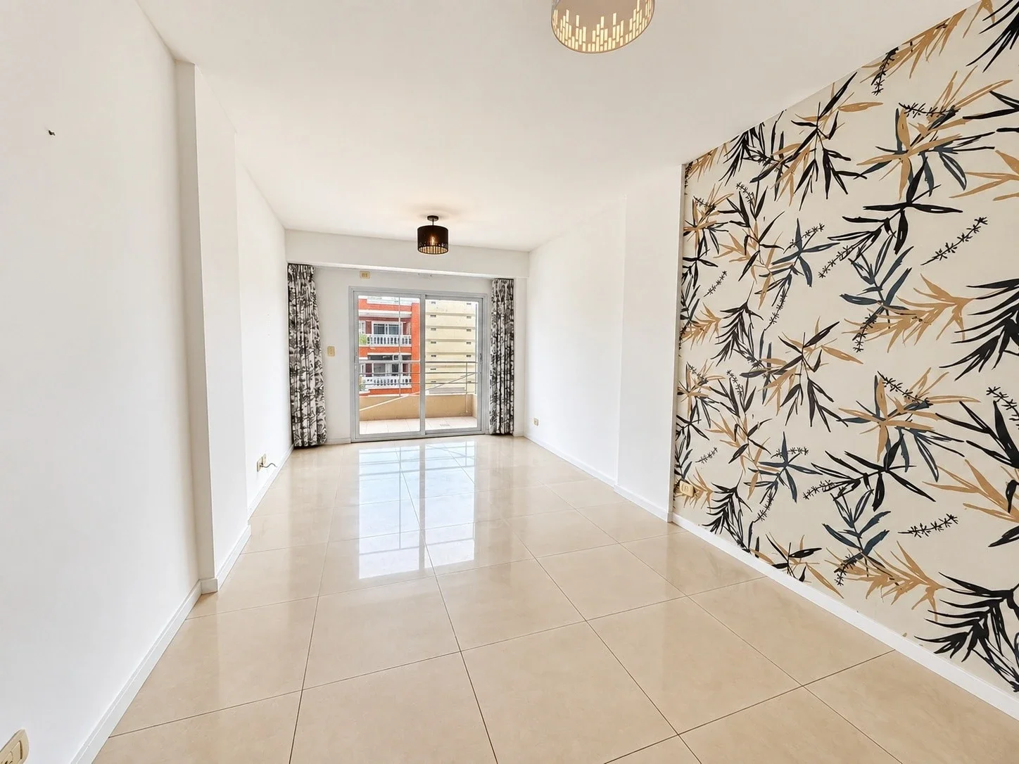 Alquiler departamento de 4 ambientes con 2 cocheras en Caballito - Imagen 3