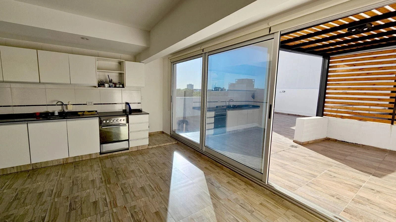 ALQUILER | 2 Ambientes con Terraza Propia de 38 m² y Palier Privado en Núñez. - Imagen 4
