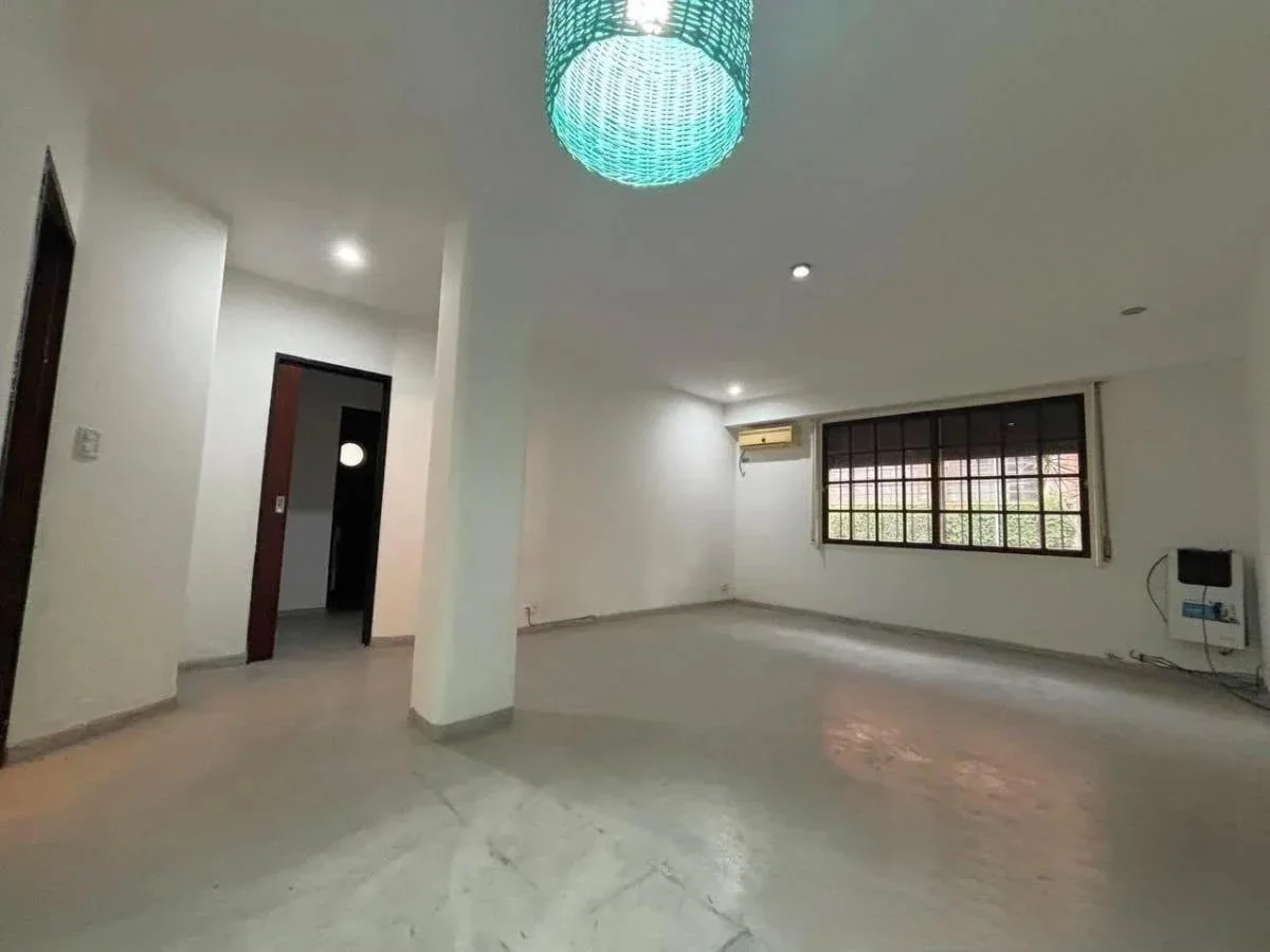 Venta de PH 4 ambientes con patio en Olivos - Imagen 2