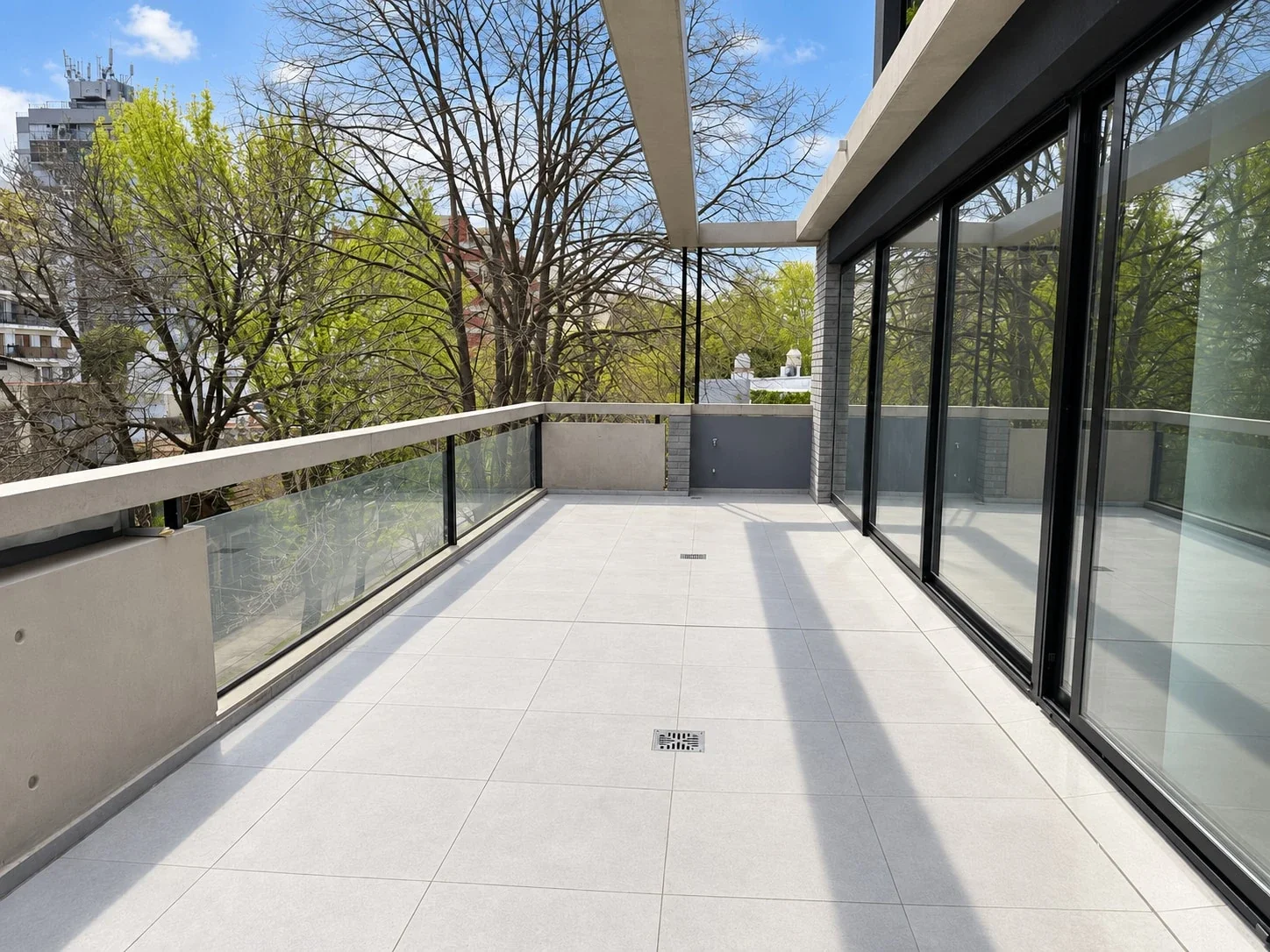 Venta departamento 4 ambientes Belgrano R con cochera - Imagen 1