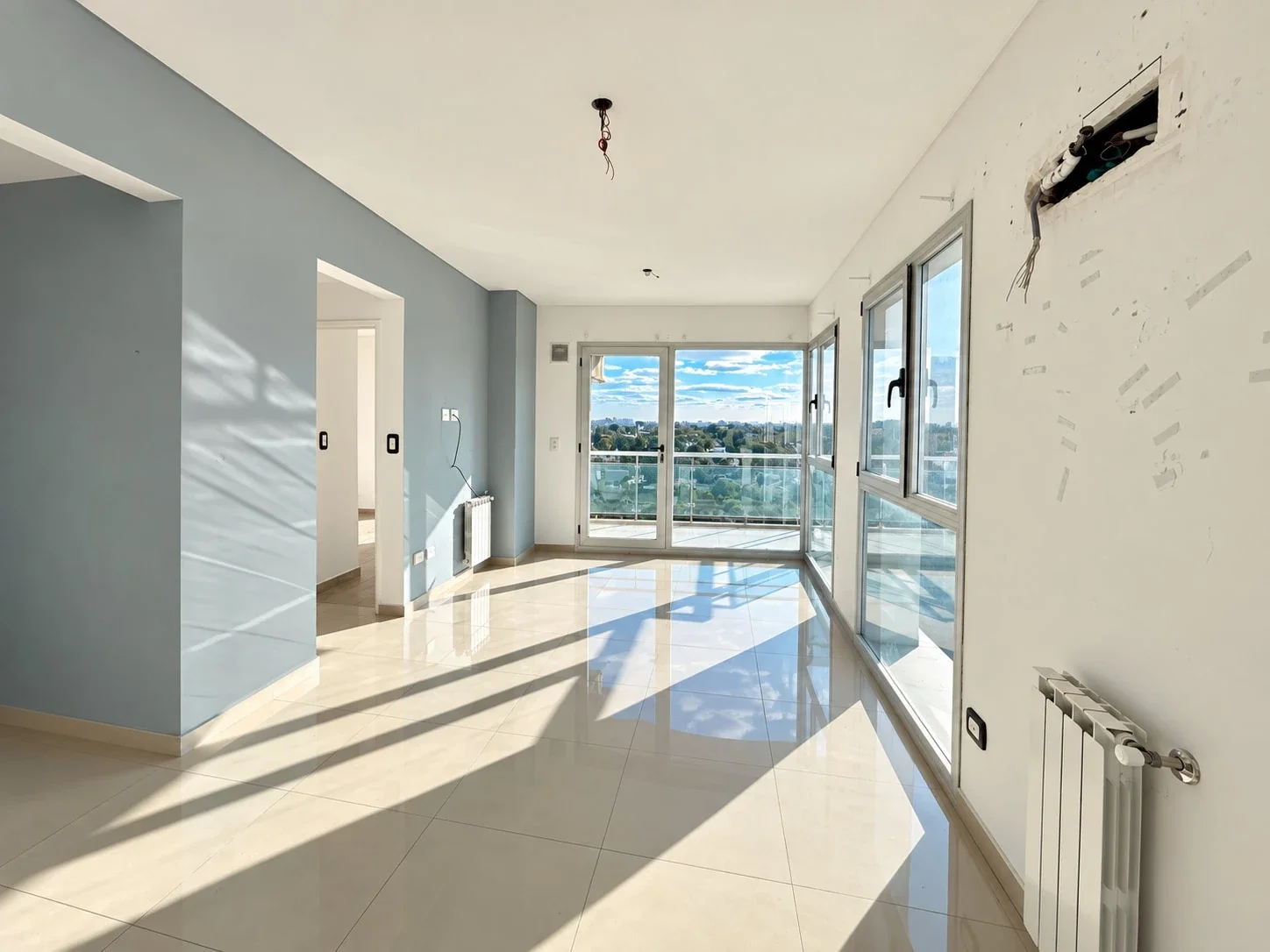 Departamento Dos Ambientes Alquiler Lomas de Zamora  Balcon, Amenities Cochera - Imagen 2