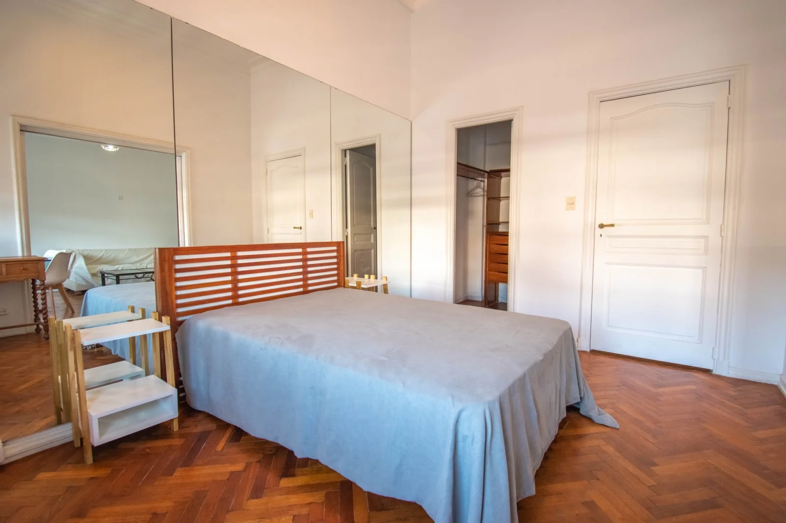 Venta 2 ambientes en Recoleta Edificio de Categoría oportunidad - Imagen 4