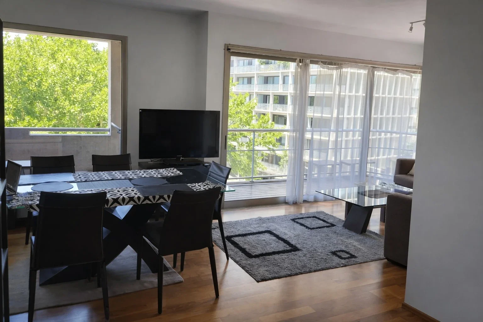 Alquiler departamento 3 ambientes con cochera en Olivos - Imagen 4