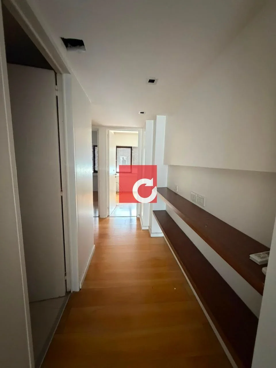Departamento en alquiler de dos dormitorios c/ cochera en La Plata - Imagen 5