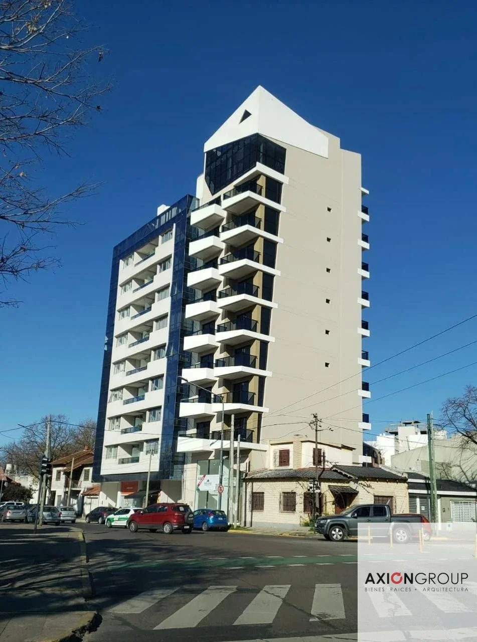 19 y 44-Pza Azcuénaga-Semipiso de categoría amoblado con terraza propia - Imagen 2