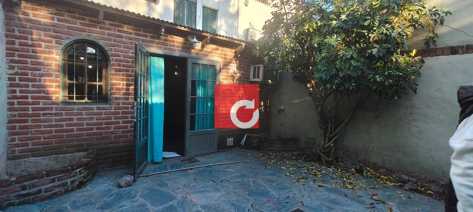 27 E/72 y 73-Dúplex en alquiler con quincho, patio y cochera en Villa Elvira - Imagen 3