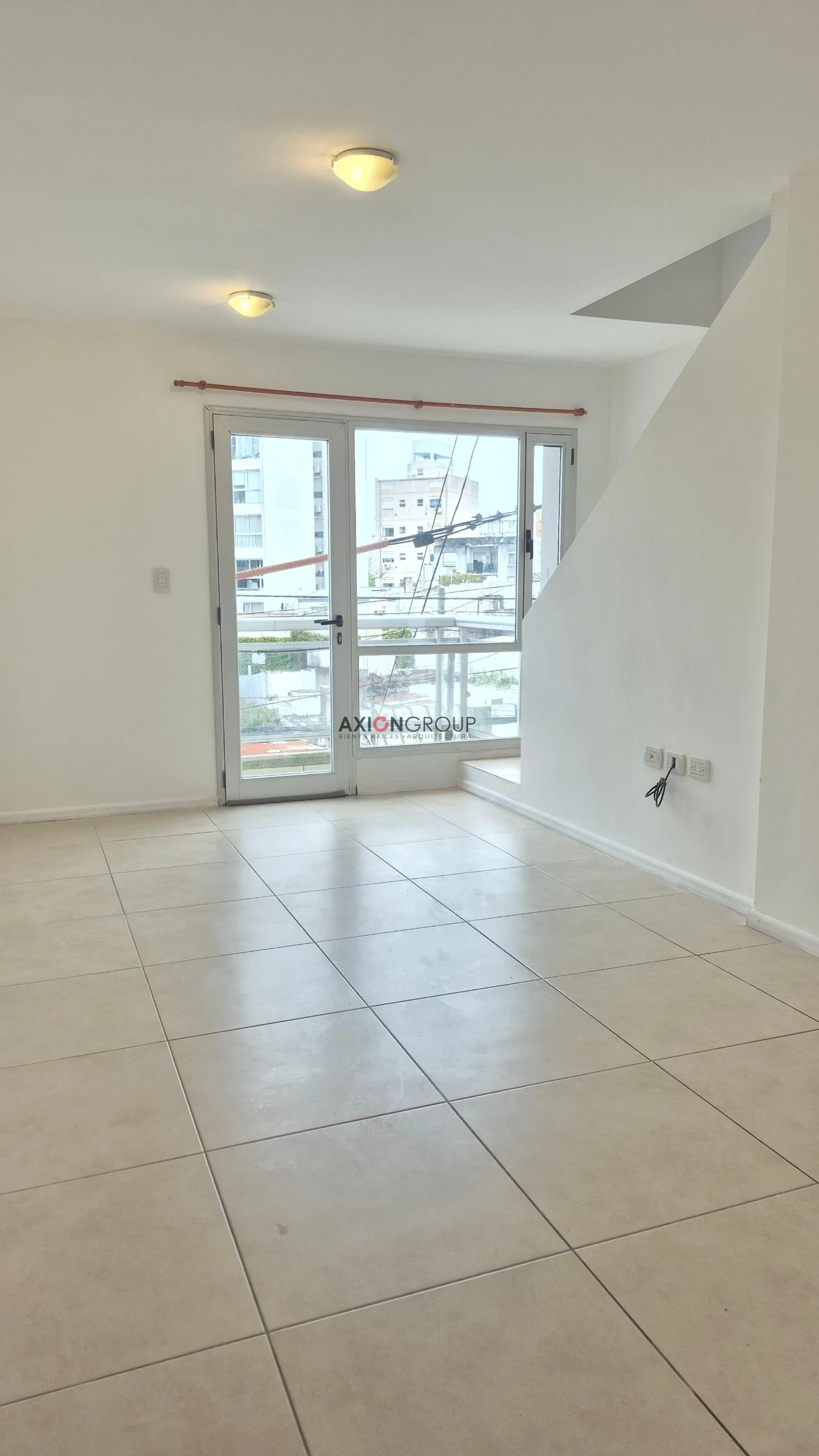 45  e/ 17 y 18 - DUPLEX 1 DORM - Imagen 5