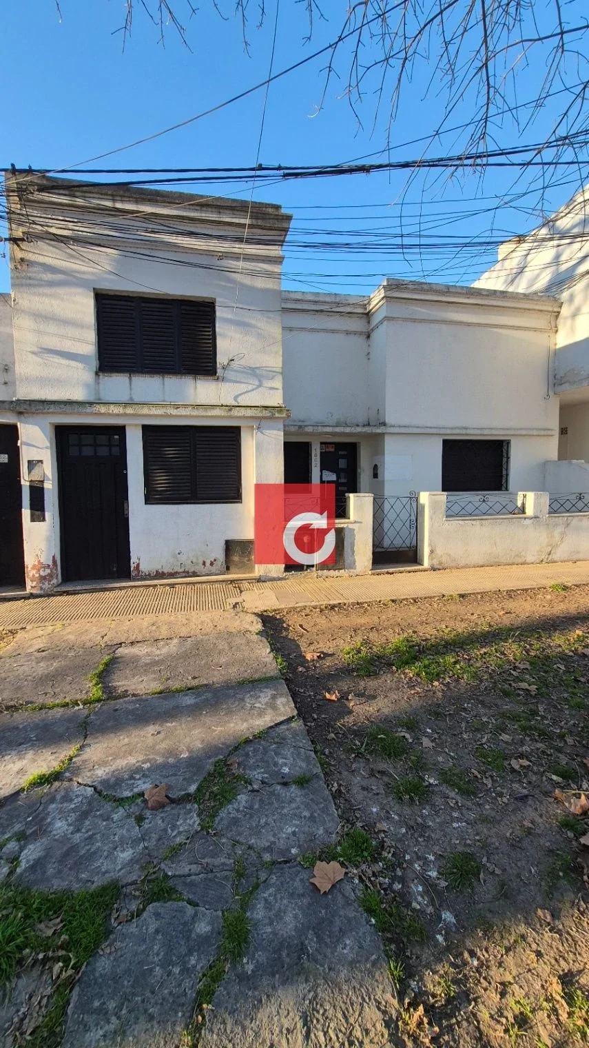Avda 25 e/ 70 y 71 - CASA, DEPTO Y MONOAMBIENTE - Imagen 1