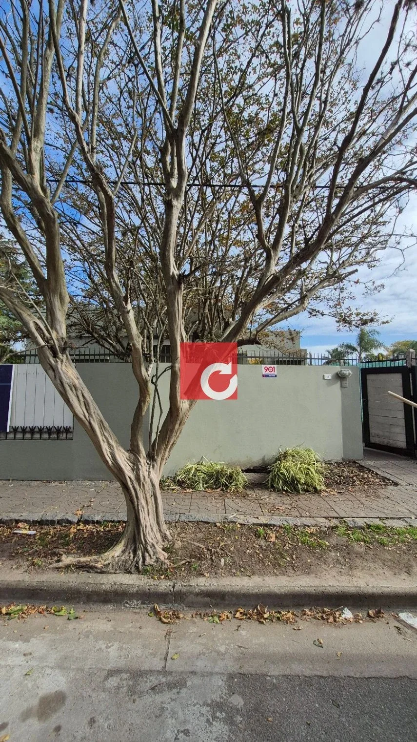 Calle 500 e/11 y 12 - CASA 3 dorm en Manuel B. Gonnet - Imagen 4