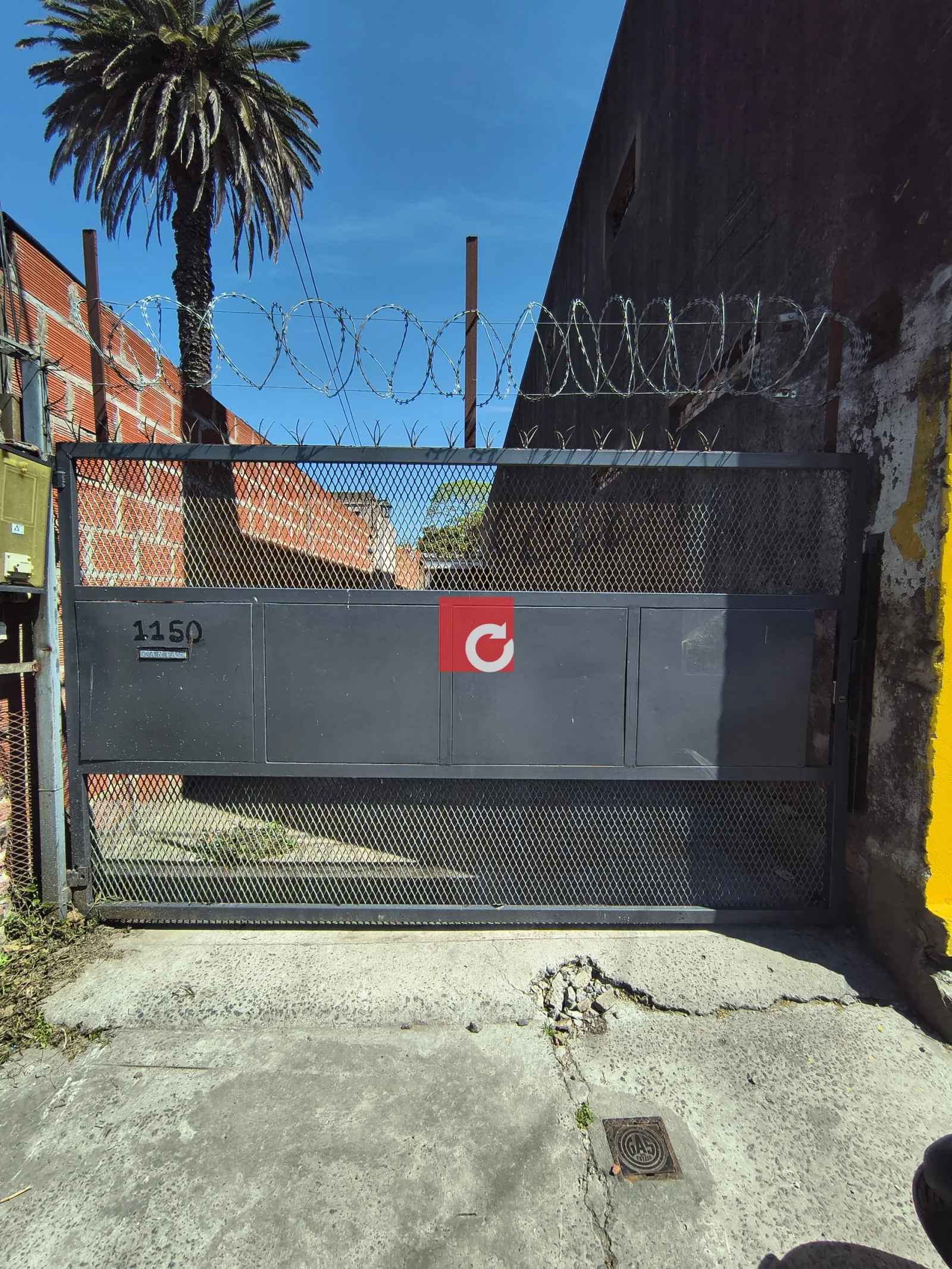 1 E/520 y 521-Galpón/Taller/Depósito en alquiler en La Plata - Imagen 2
