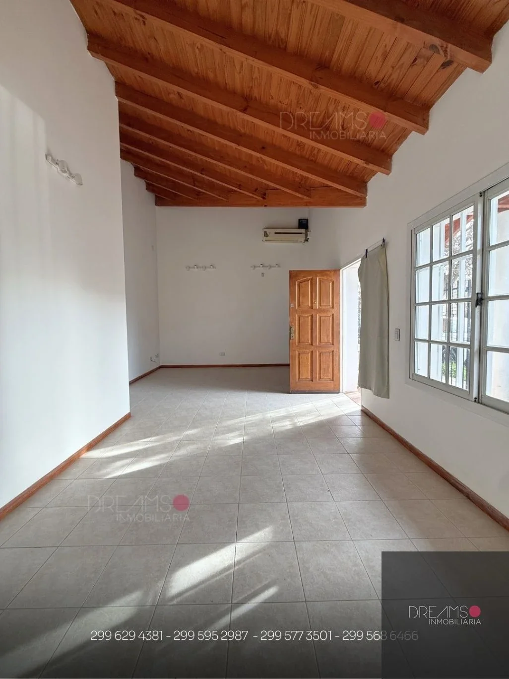 Casa en alquiler c/ cochera en Huilliches - Imagen 2