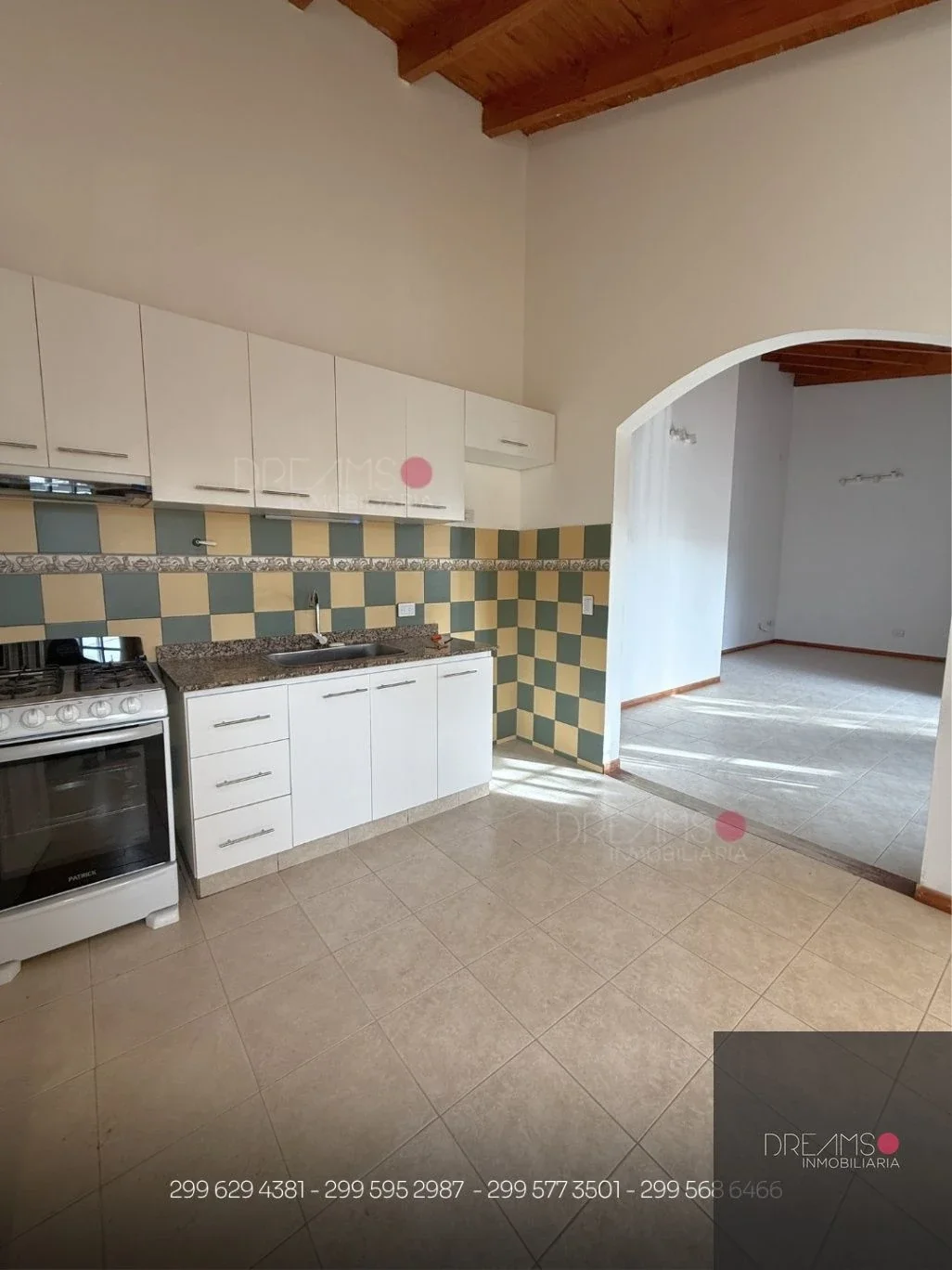 Casa en alquiler c/ cochera en Huilliches - Imagen 5