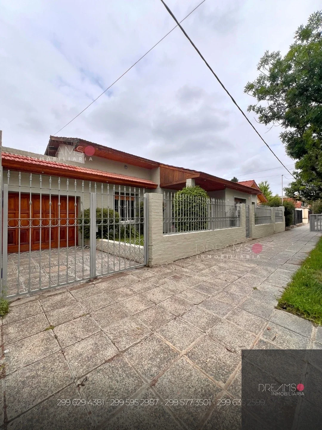 Casa en venta c/ cochera en Otros Barrios - Imagen 2