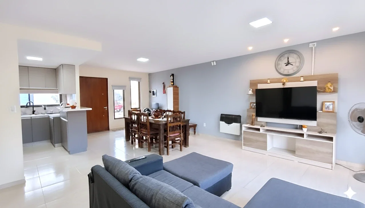 Casa en venta c/ cochera en Rodeo del Medio - Imagen 4