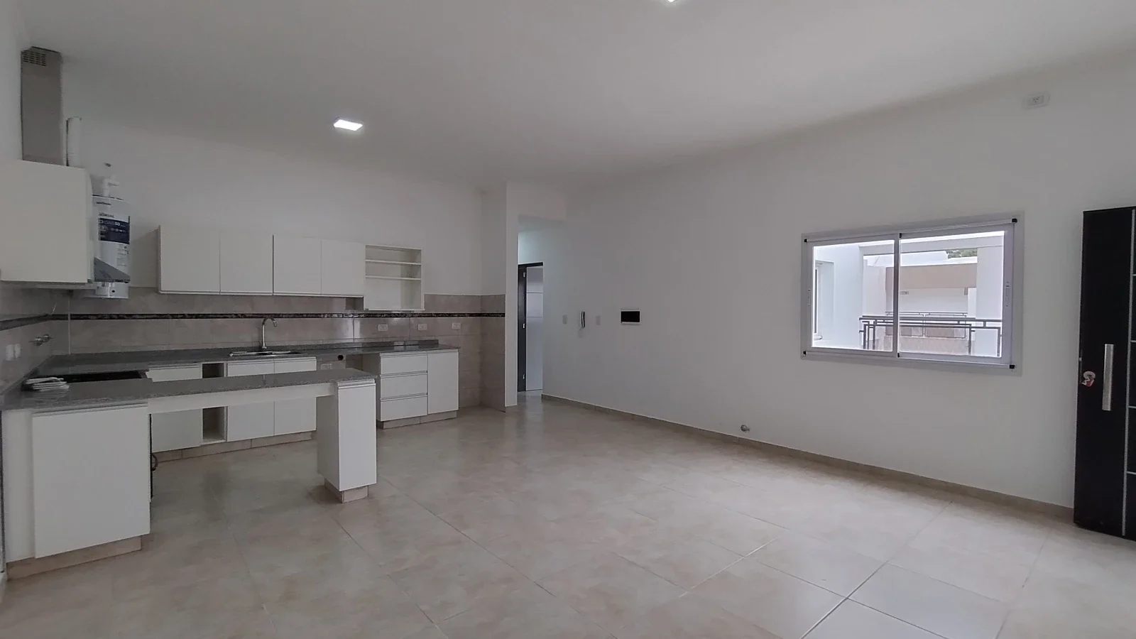 A ESTRENAR PLANTA BAJA CON PATIO ADYACENTE CENTRO COMERCIAL PORTEZUELO - Imagen 5