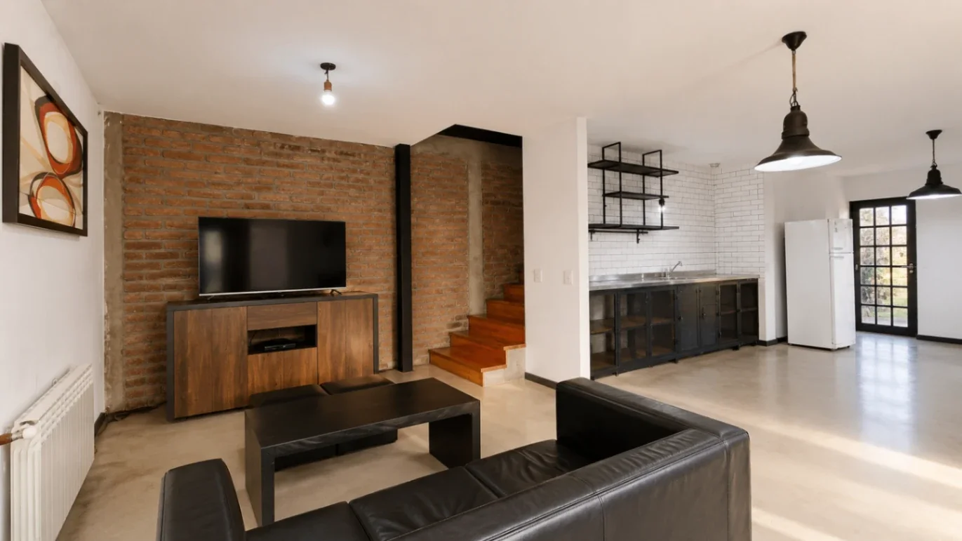 Casa Moderna en Semiprivado  a mts del Shopping - Imagen 3