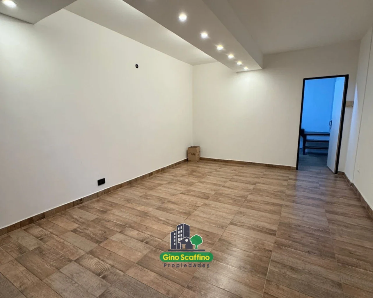 Local comercial de 2 plantas en alquiler en General Rodríguez (Apto profesional) - Imagen 3
