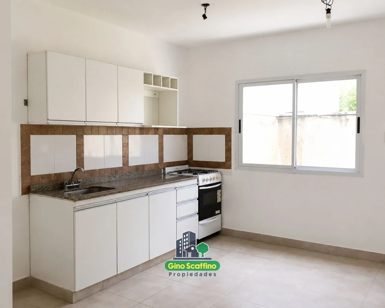 Alquiler de triplex c/cochera en San Miguel - Imagen 4