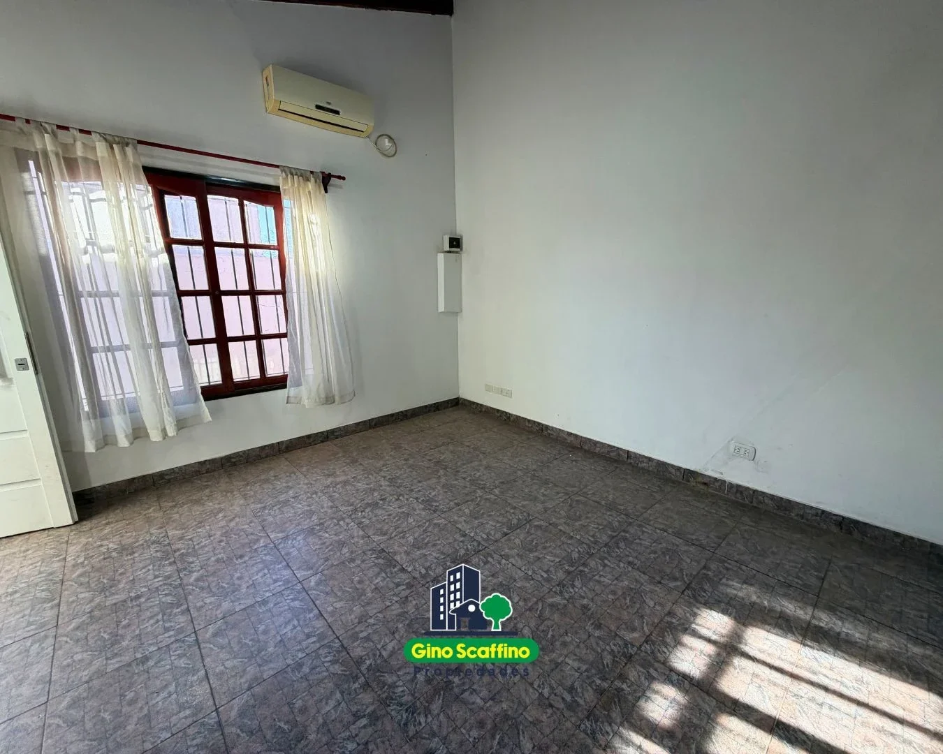 Departamento 2 ambientes en alquiler en sobre calle Pringles, San Miguel - Imagen 4