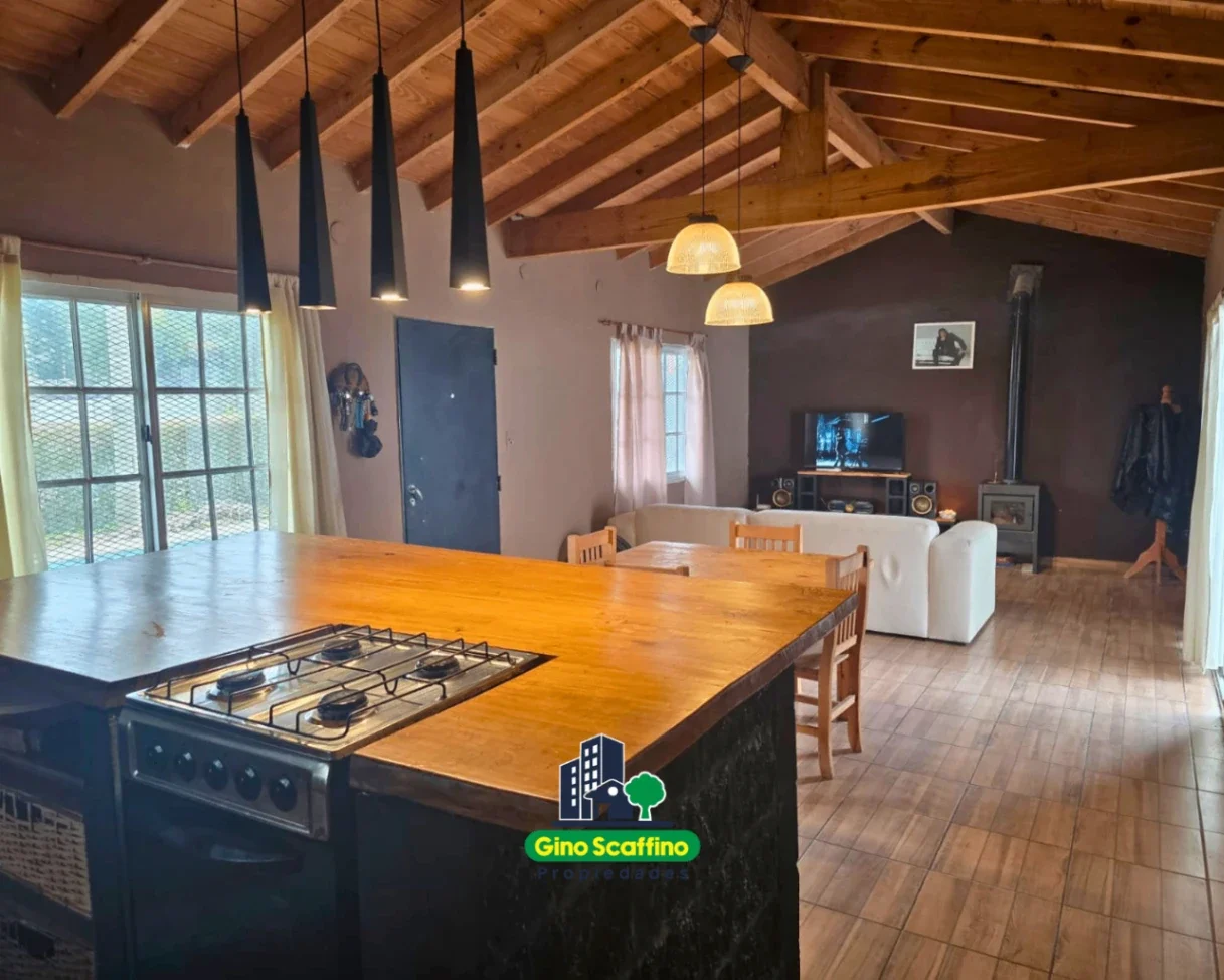 Casa 3 ambientes en alquiler c/ cochera y pileta en General Rodríguez - Imagen 5