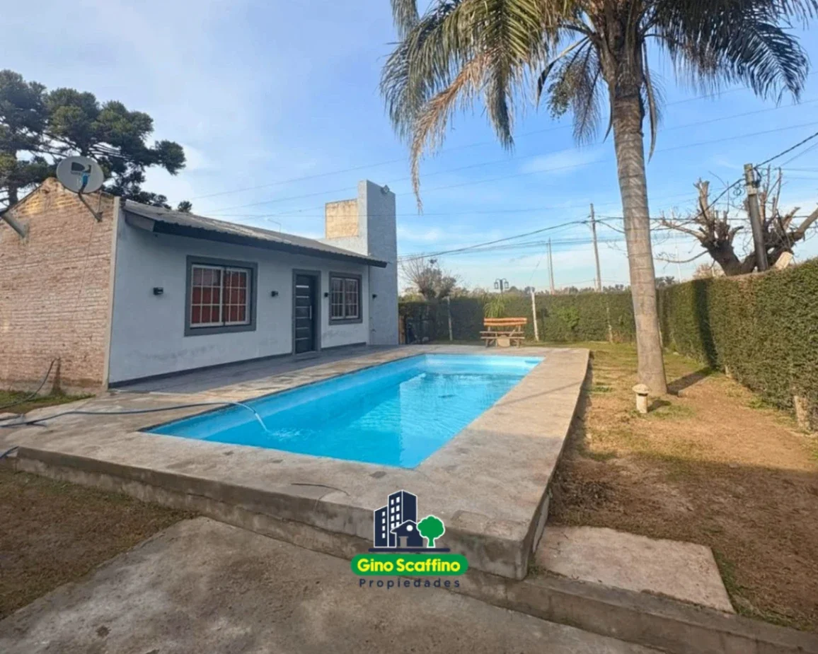 Casa 3 ambientes en alquiler c/ cochera y pileta en General Rodríguez - Imagen 1