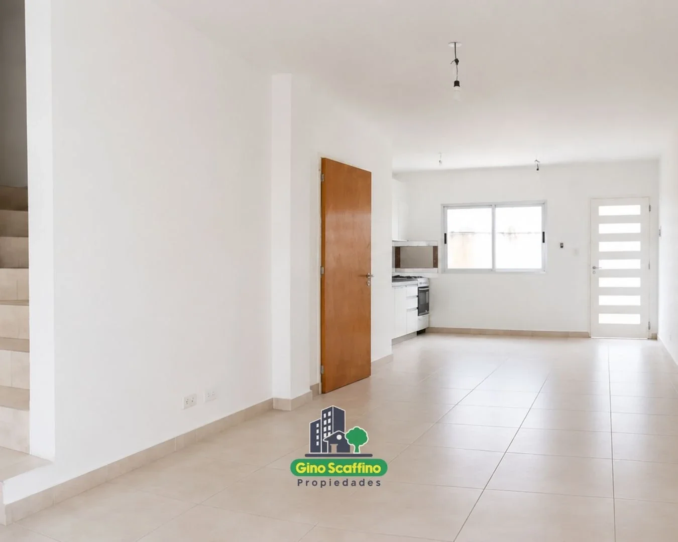 Alquiler de triplex c/cochera en San Miguel - Imagen 3