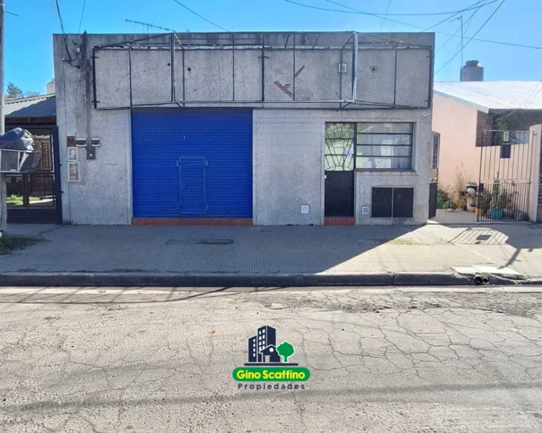 Casa + 2 Locales comerciales en venta en el centro de Grand Bourg - Imagen 1