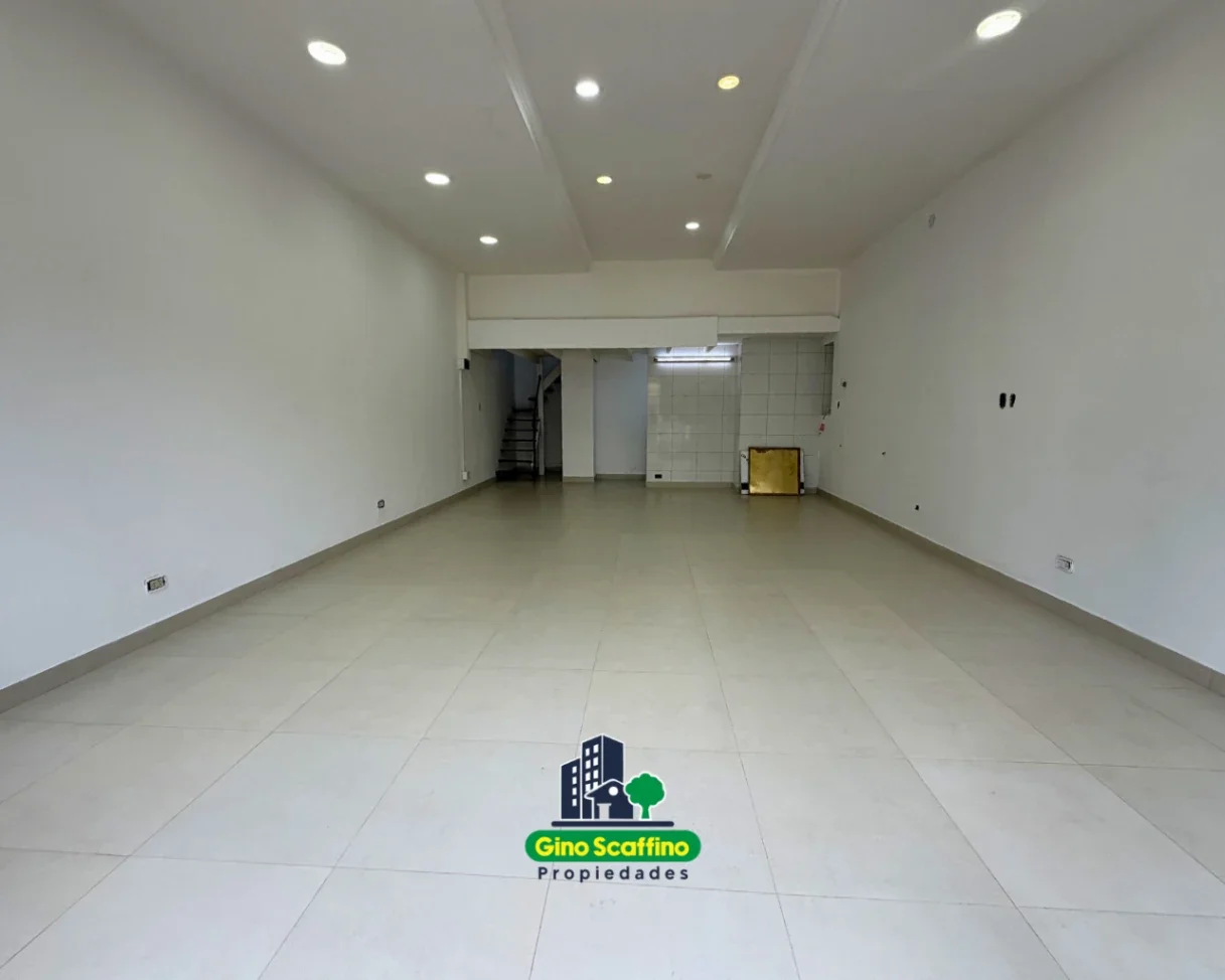 Excelente Local Comercial con deposito en el centro de General Rodríguez - Imagen 2