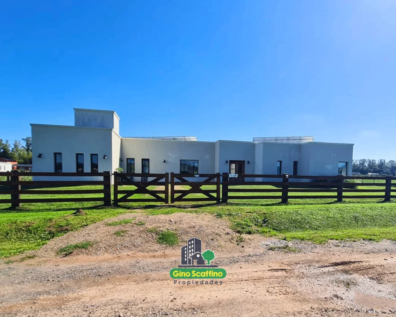 Casa en venta c/ cochera en Villa Ruiz - Imagen 2