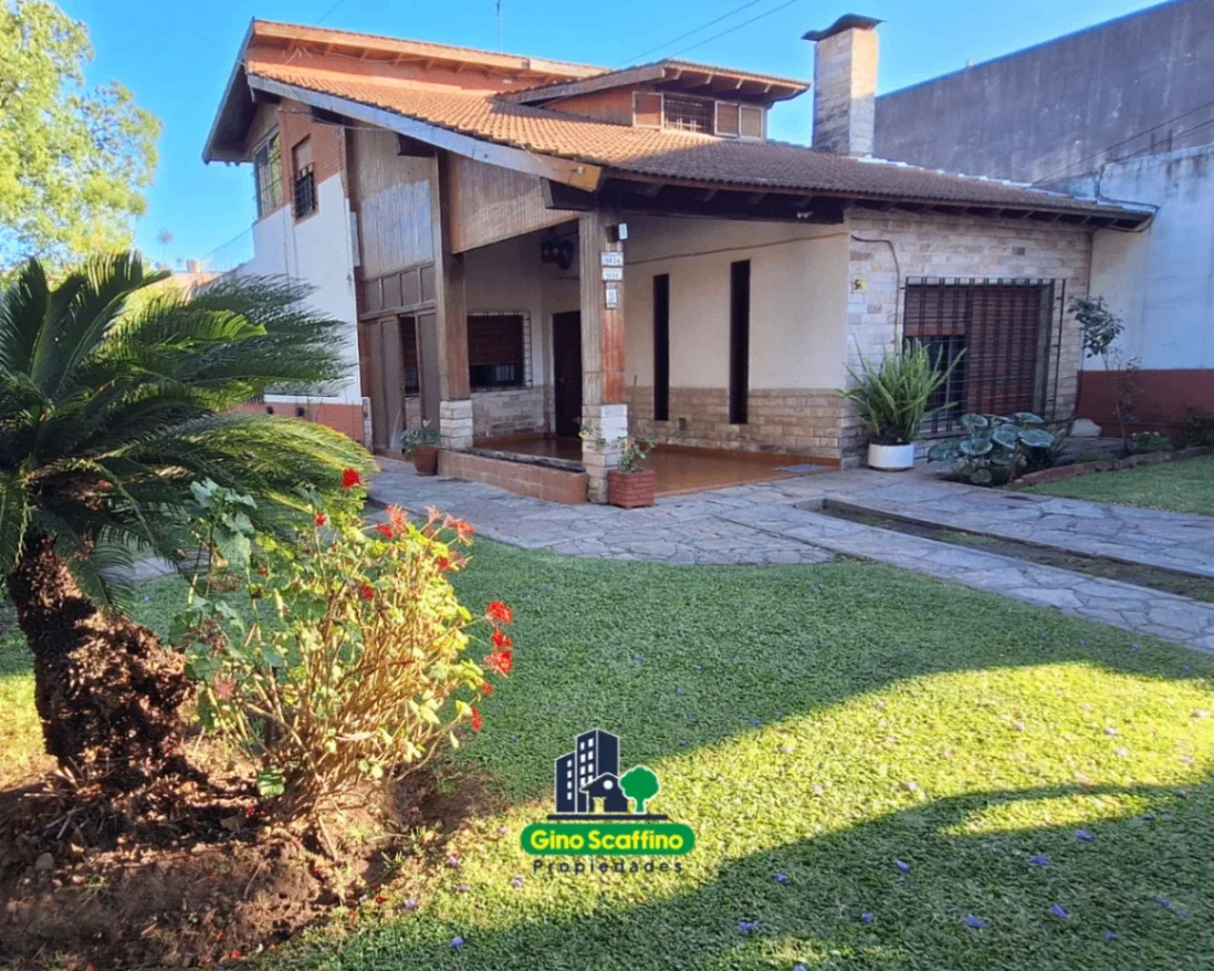 Casa Chalet 7amb con quincho en venta en Grand Bourg - Imagen 2