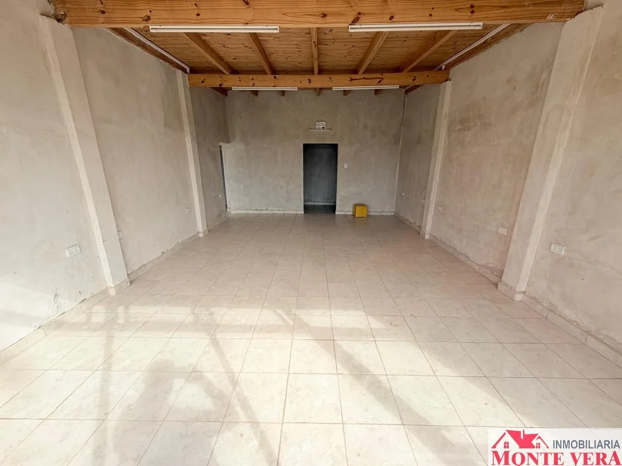 Local comercial en alquiler ubicado en Monte Vera - Imagen 3