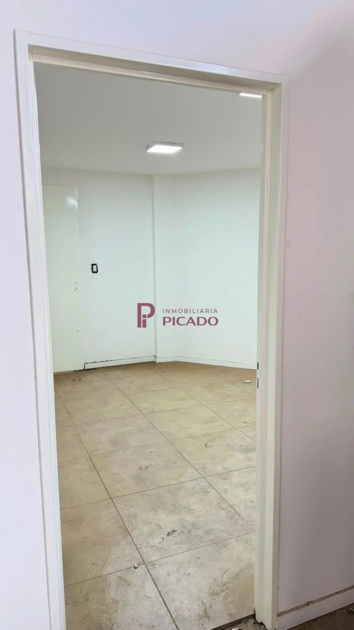 Galpón en alquiler de 700m2 ubicado en Aerotalleres - Imagen 2