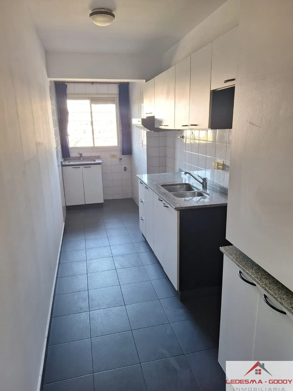 Departamento en alquiler de 2 dormitorios en Centro - Imagen 2