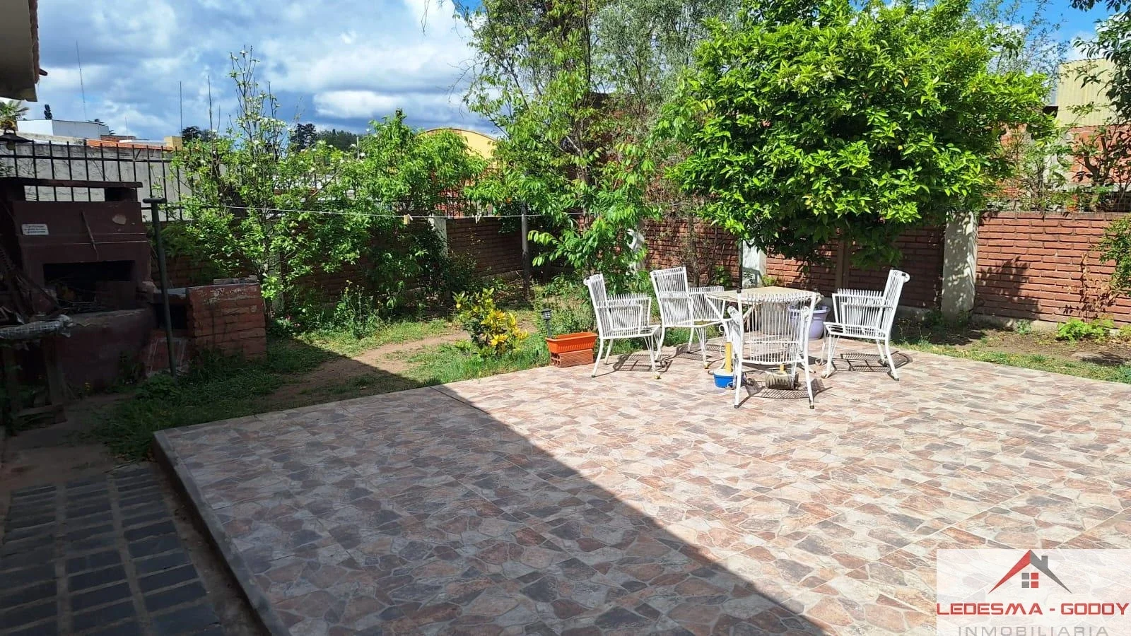 Casa en venta c/ cochera en La Falda - Imagen 4