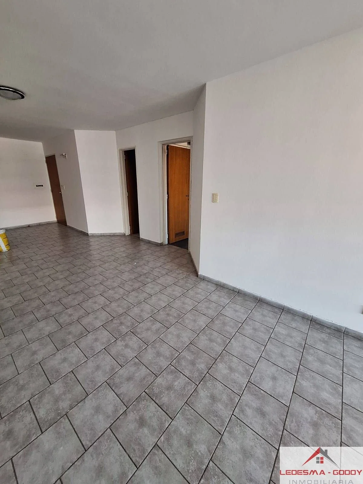 Departamento en alquiler de 2 dormitorios en Centro - Imagen 3