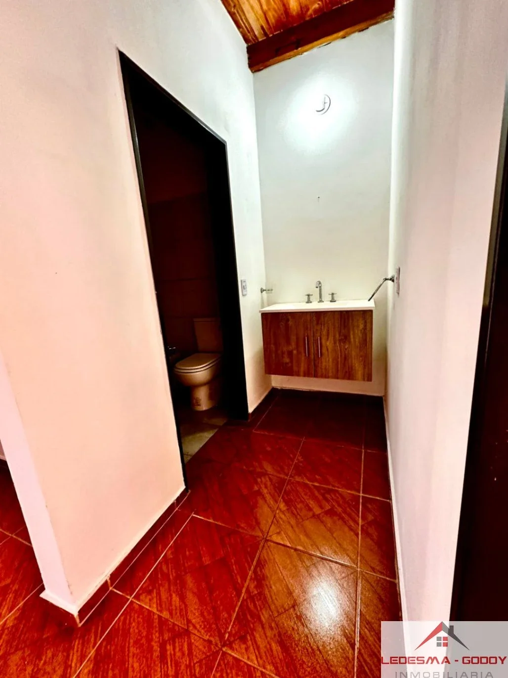 Departamento en alquiler de 2 dormitorios c/ cochera en Valle Hermoso - Imagen 5