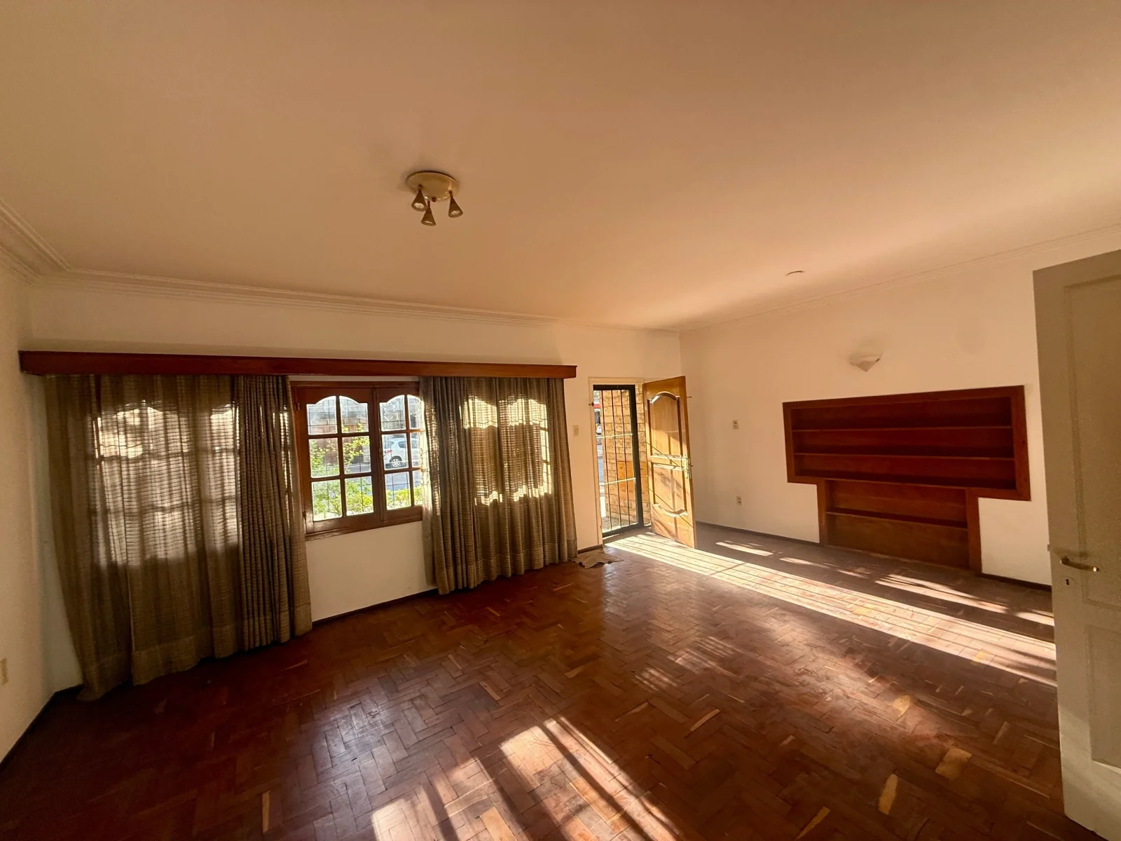 Casa en PH en una planta – 3 dorm + dependencia – Apta crédito – Bombal - Imagen 2
