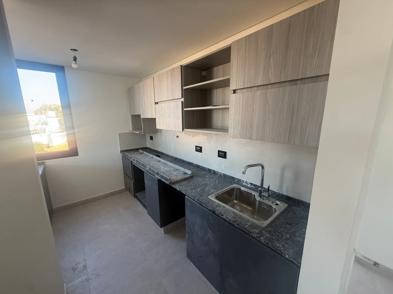Departamento 2 Dormitorios En Venta Mendoza  Con Cochera –a – 82 m² Contrafrente - Imagen 5