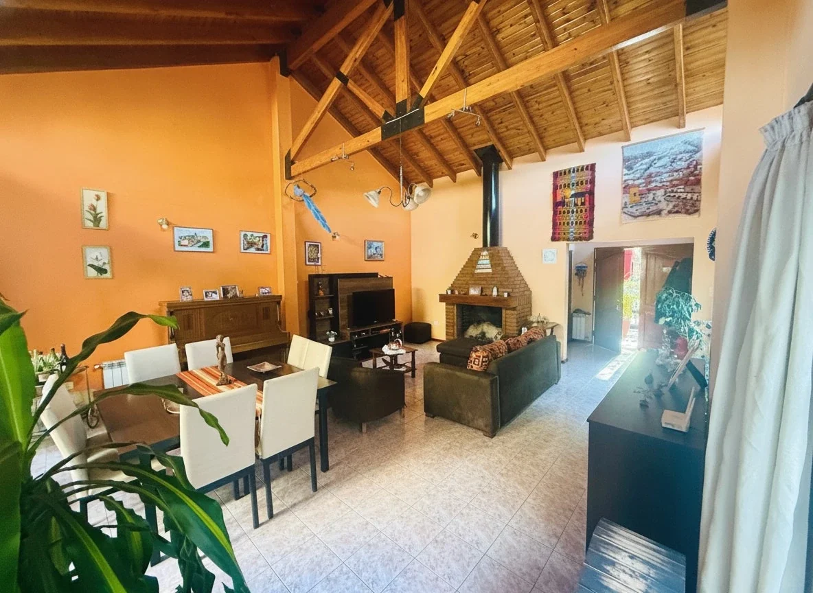 Casa 4 dormitorios · Lote 409 m² · Sexta Sección - Imagen 3