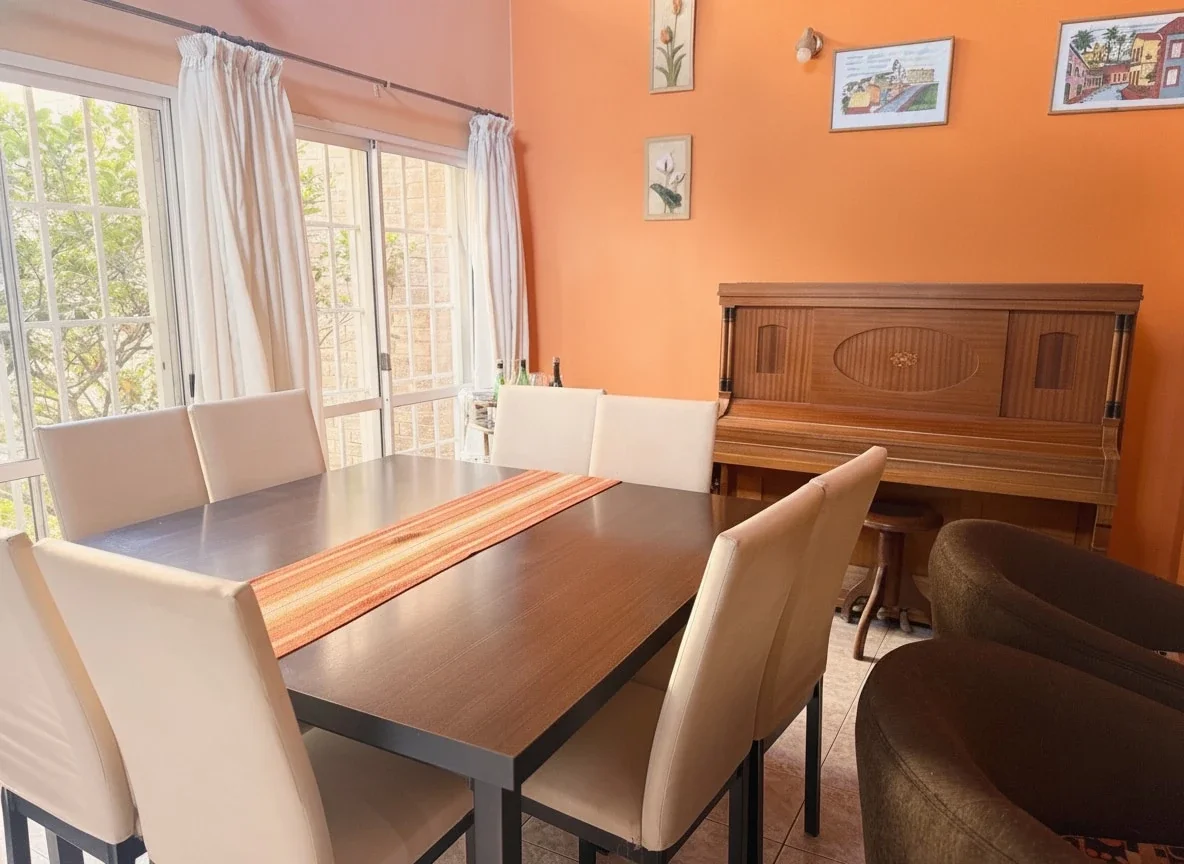 Casa 4 dormitorios · Lote 409 m² · Sexta Sección - Imagen 4