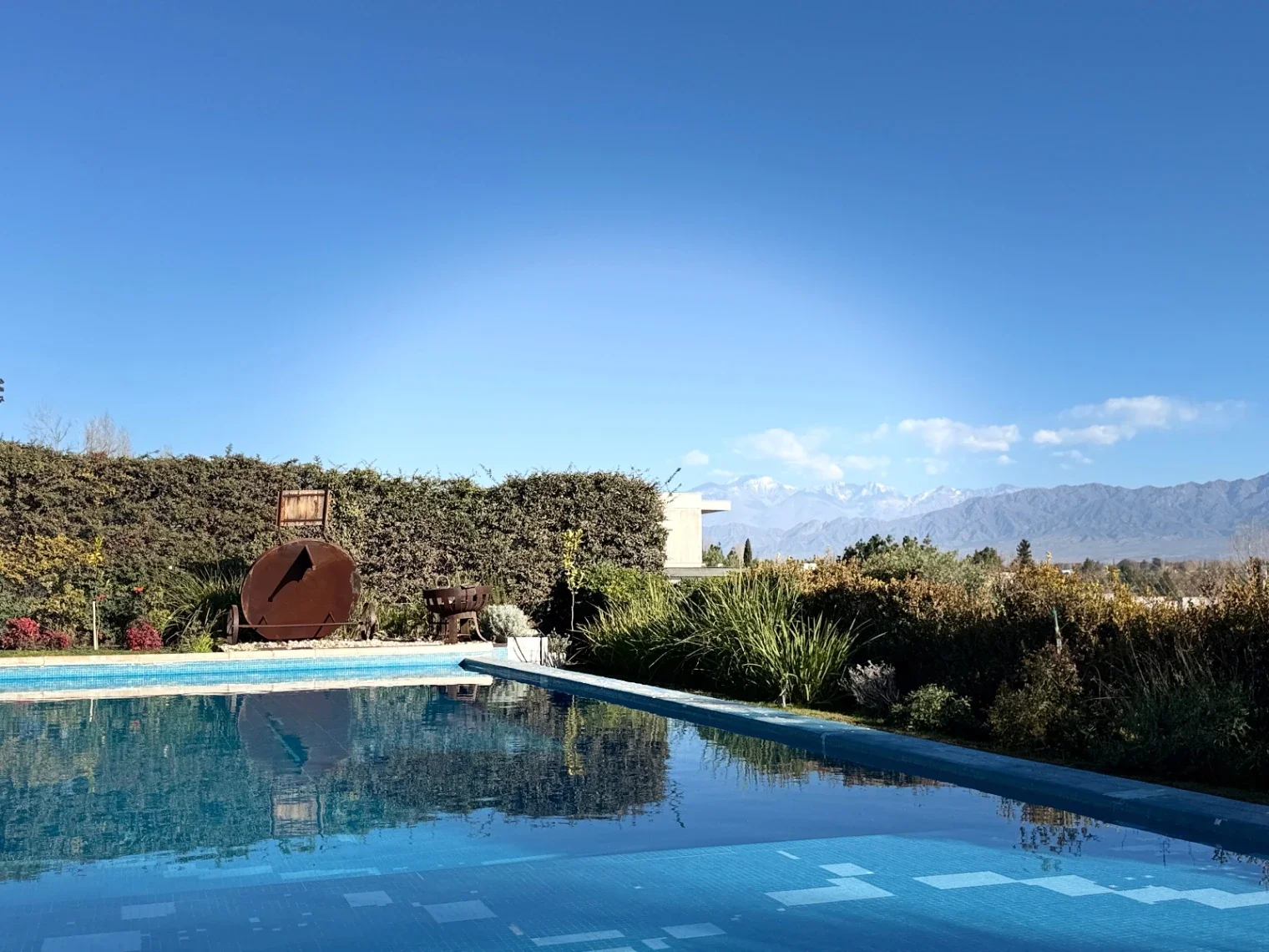 Casa en venta c/ cochera en Luján de Cuyo - Imagen 1
