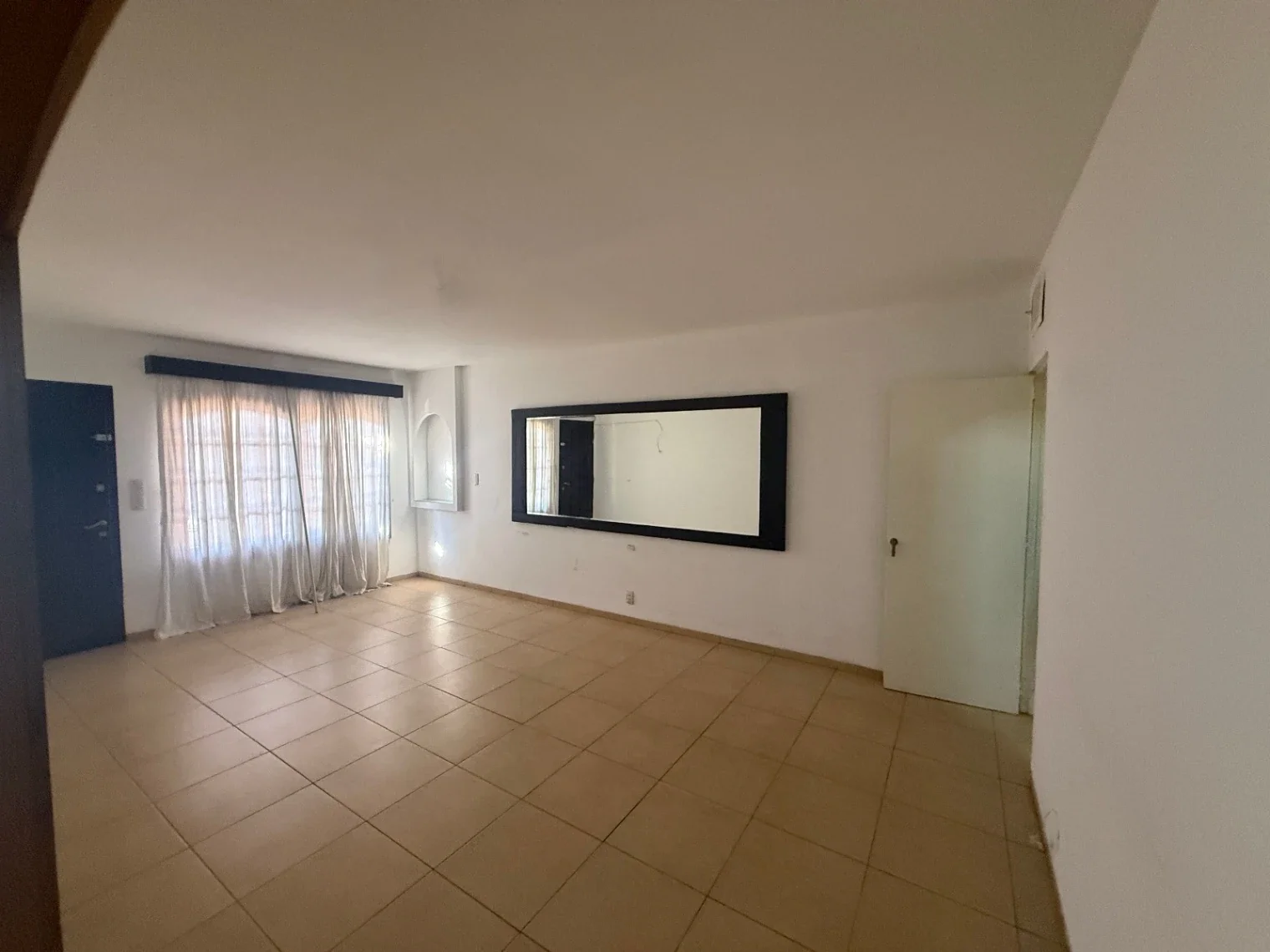 Casa en alquiler  cuatro dormitorios c/ cochera en 6.ª Sección Residencial Norte - Imagen 3