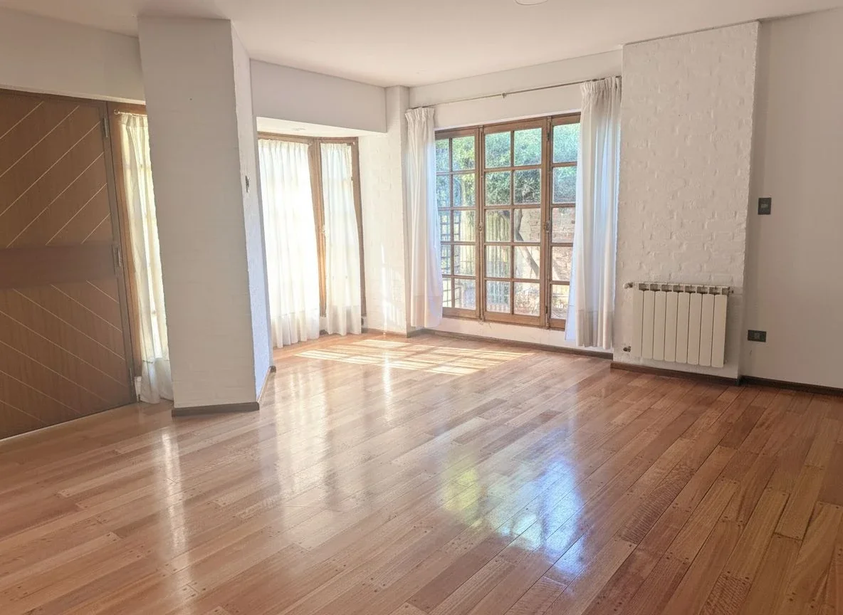 Venta Casa  en Dalvian: Casa de 3 Dormitorios ,Ambiente extra con baño privado - Imagen 3