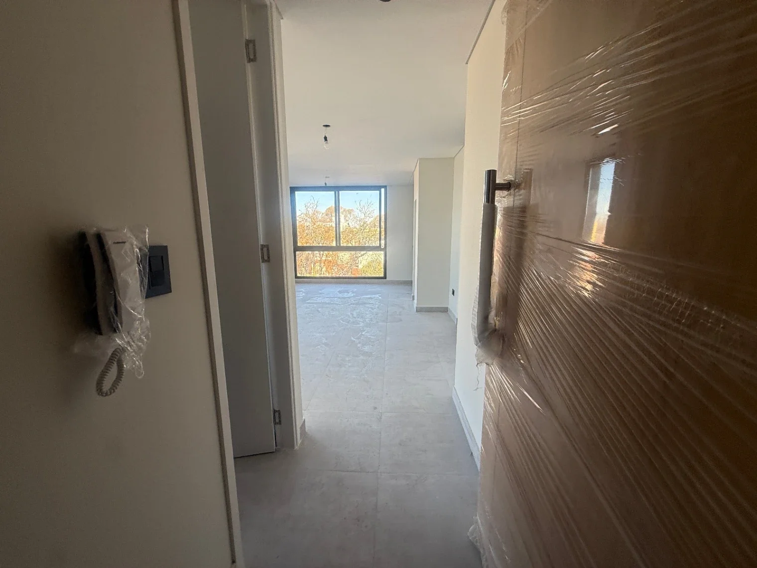 Departamento 2 Dormitorios En Venta Mendoza  Con Cochera –a – 82 m² Contrafrente - Imagen 2