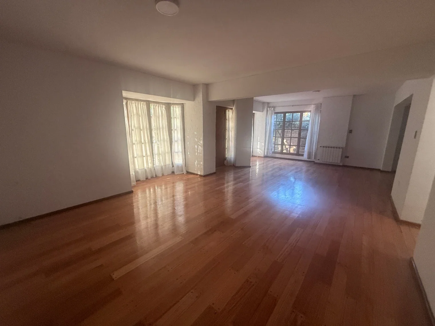 Venta Casa  en Dalvian: Casa de 3 Dormitorios ,Ambiente extra con baño privado - Imagen 4