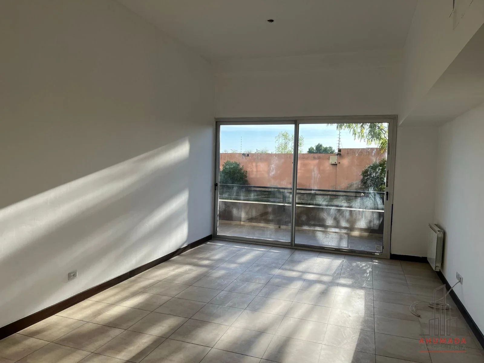 Departamento en alquiler c/ cochera en Torres Karakorum - Sexta sección - Imagen 3