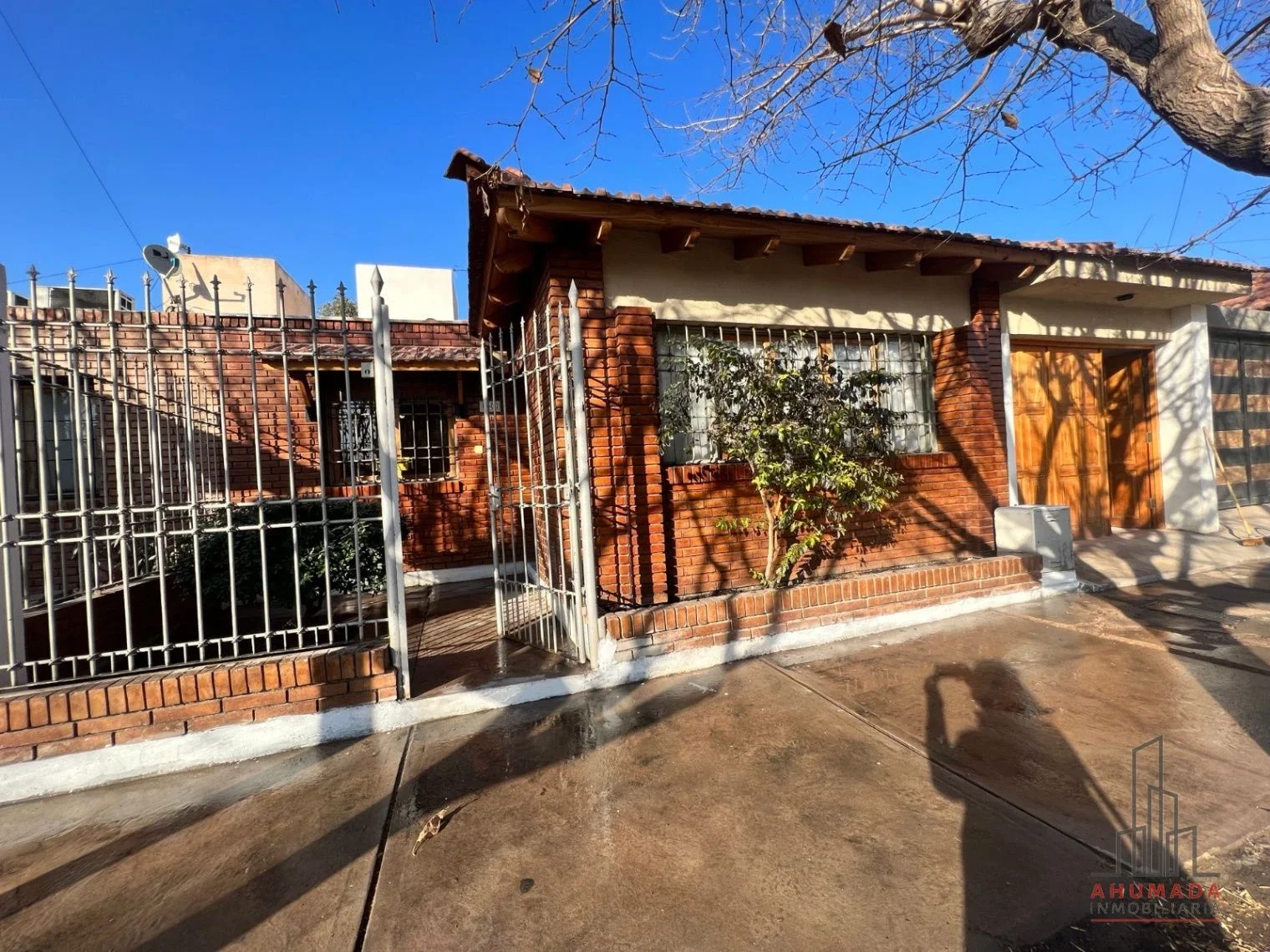 Casa en alquiler c/ cochera en San Francisco del Monte - Imagen 2