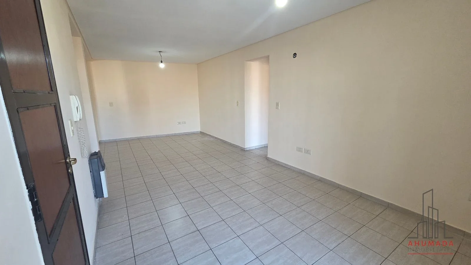 Departamento en alquiler de 2 dormitorios con cochera, en Godoy Cruz - Imagen 3